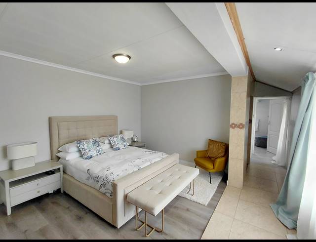 5 BEDROOM FREESTANDING FOR SALE IN FLORA PARK